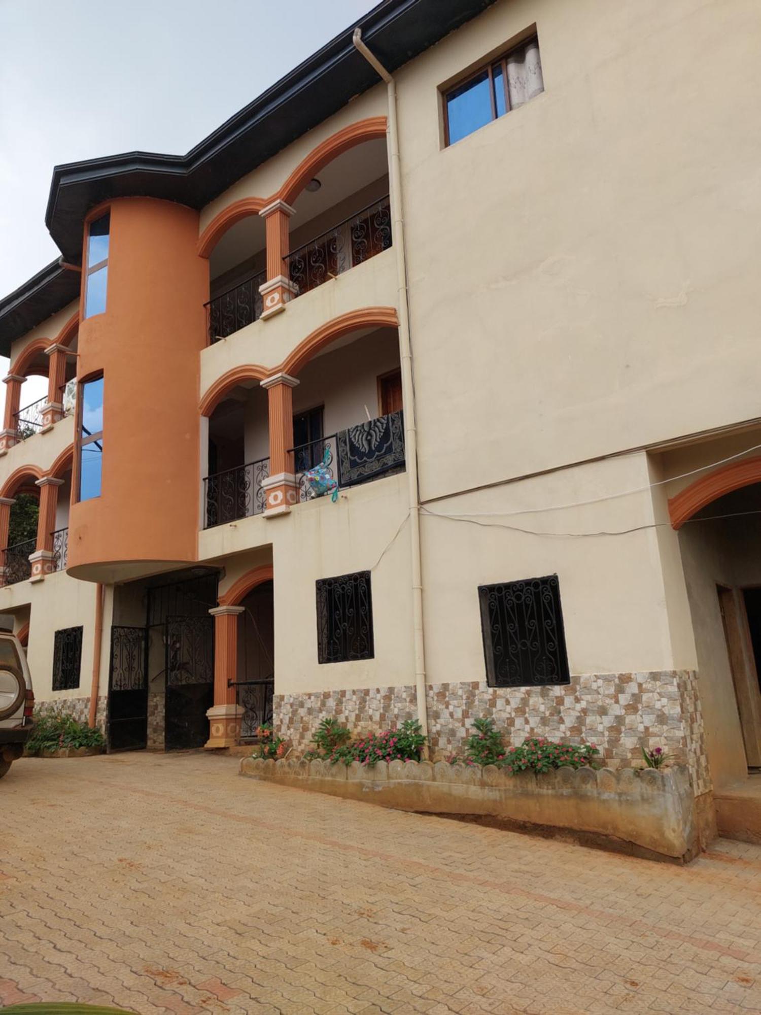Residence Beau-Lieu Yaoundé Esterno foto